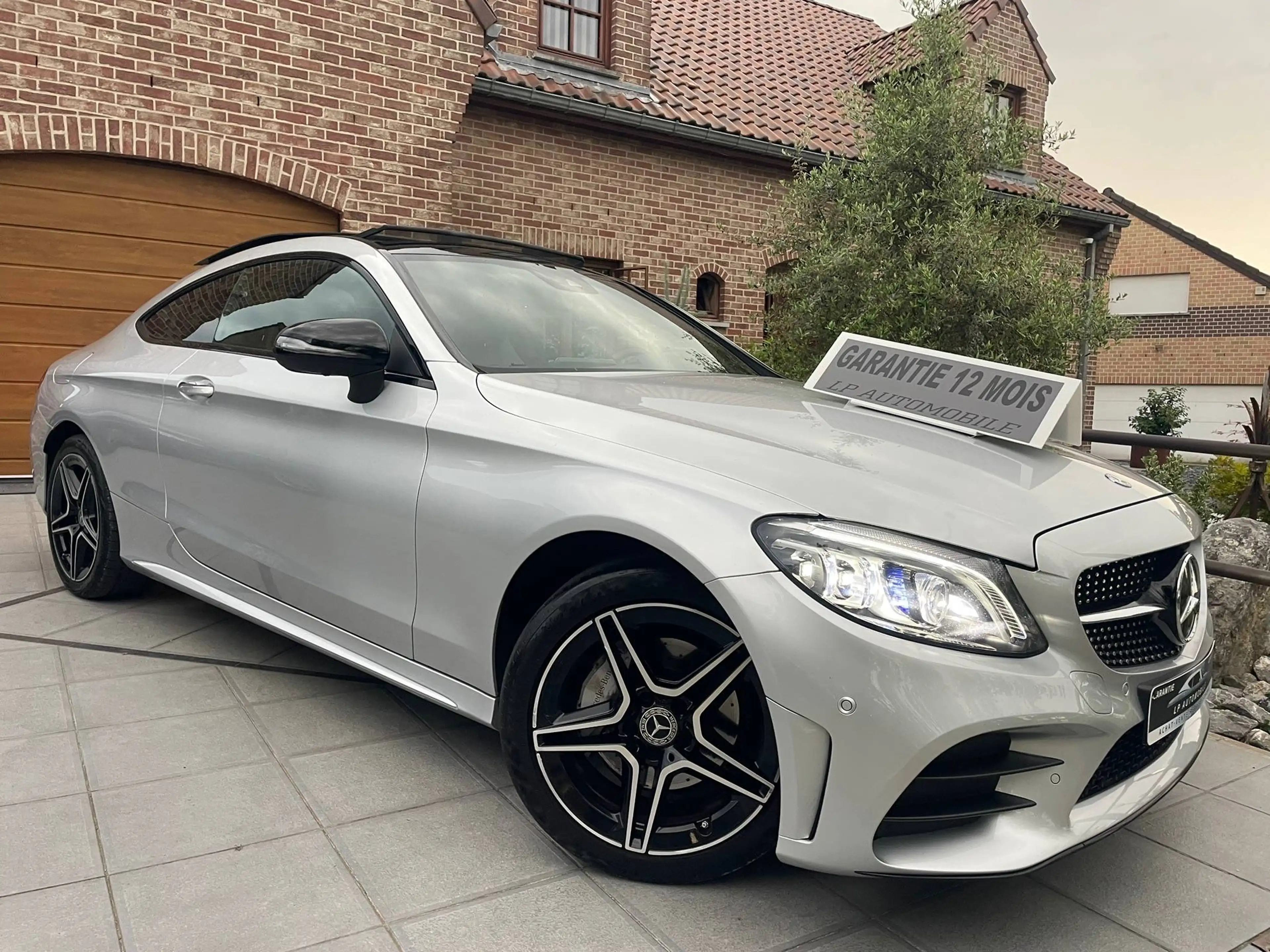 Mercedes-Benz C 180 🏴Coupe-PACK AMG LINE⚠️TOIT PANO 360 BURGMESTER⚠️ — photo 3