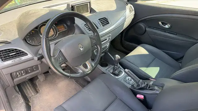 Renault Megane view 8