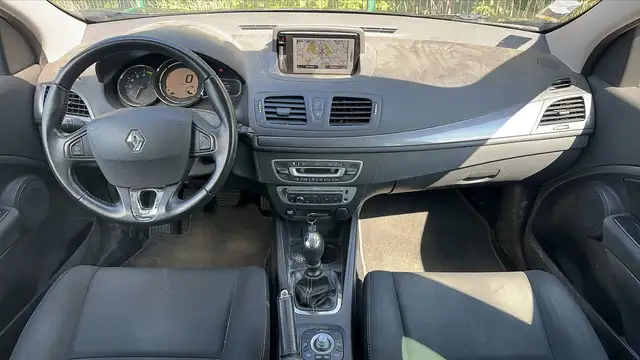Renault Megane view 11