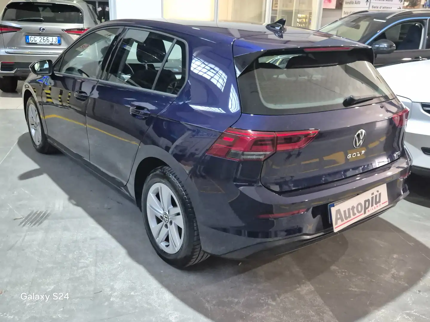 Volkswagen Golf Golf VIII 2020 1.0 etsi evo Life 110cv dsg Blauw - 2