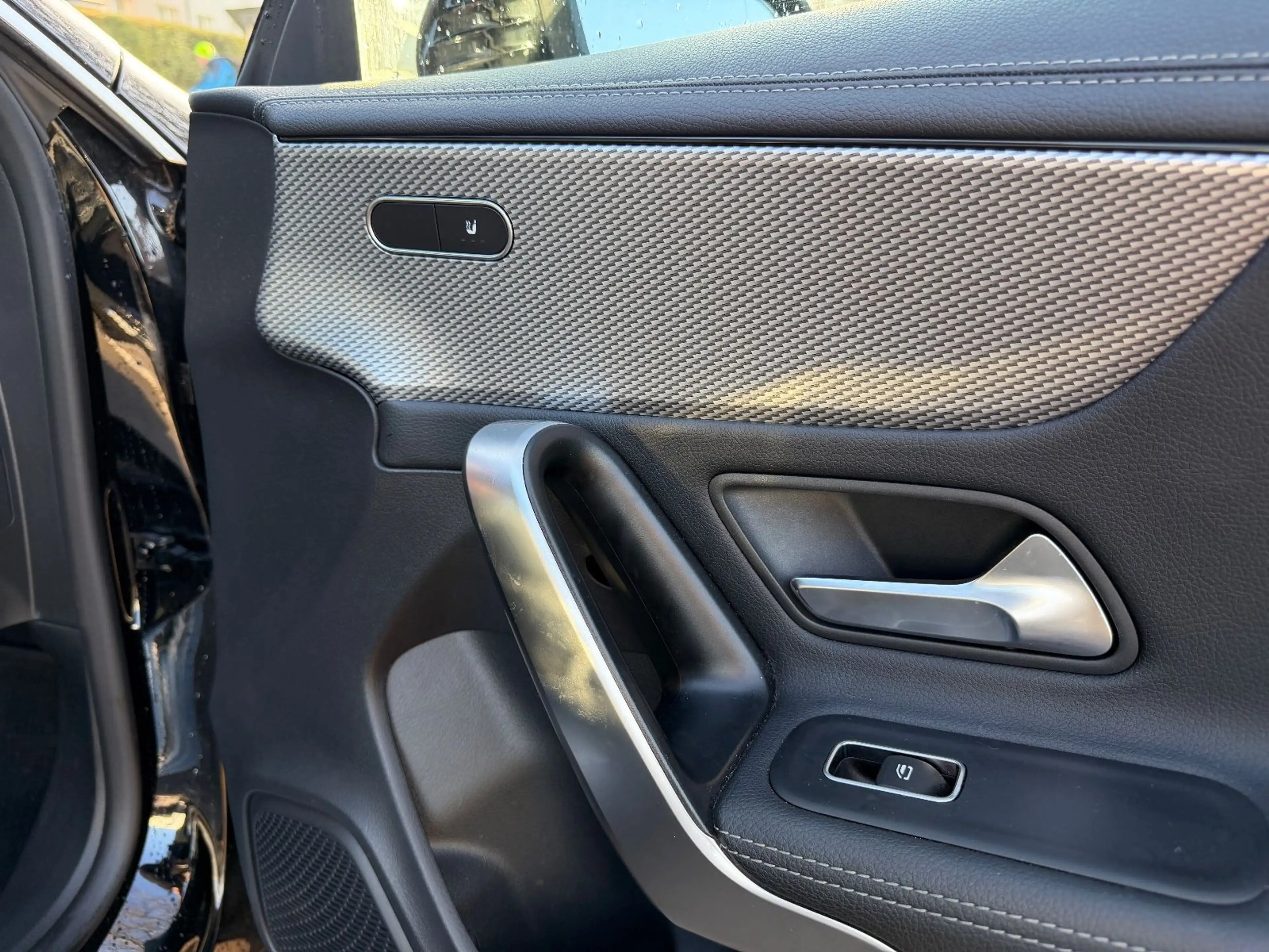 Mercedes-Benz CLA 200 LED*WIDESCREEN*AHK*KAMERA*TEMPO*NAVI — photo 15