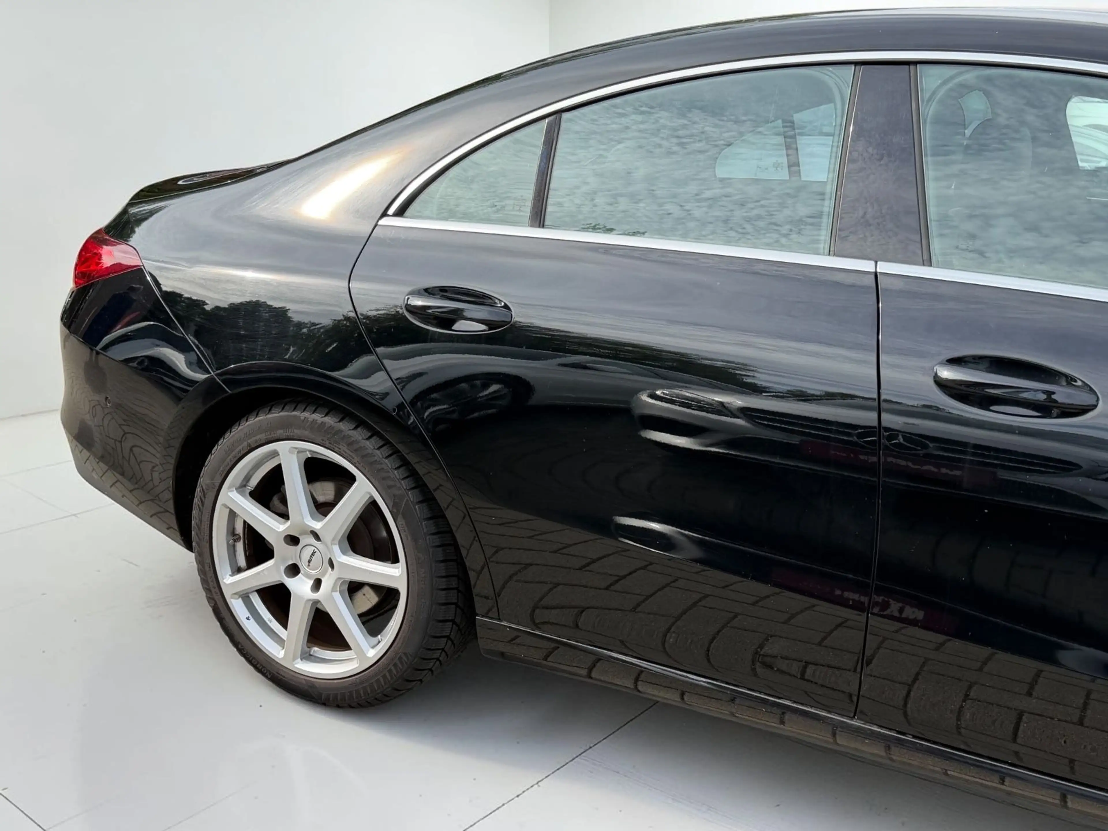 Mercedes-Benz CLA 200 LED*WIDESCREEN*AHK*KAMERA*TEMPO*NAVI — photo 8