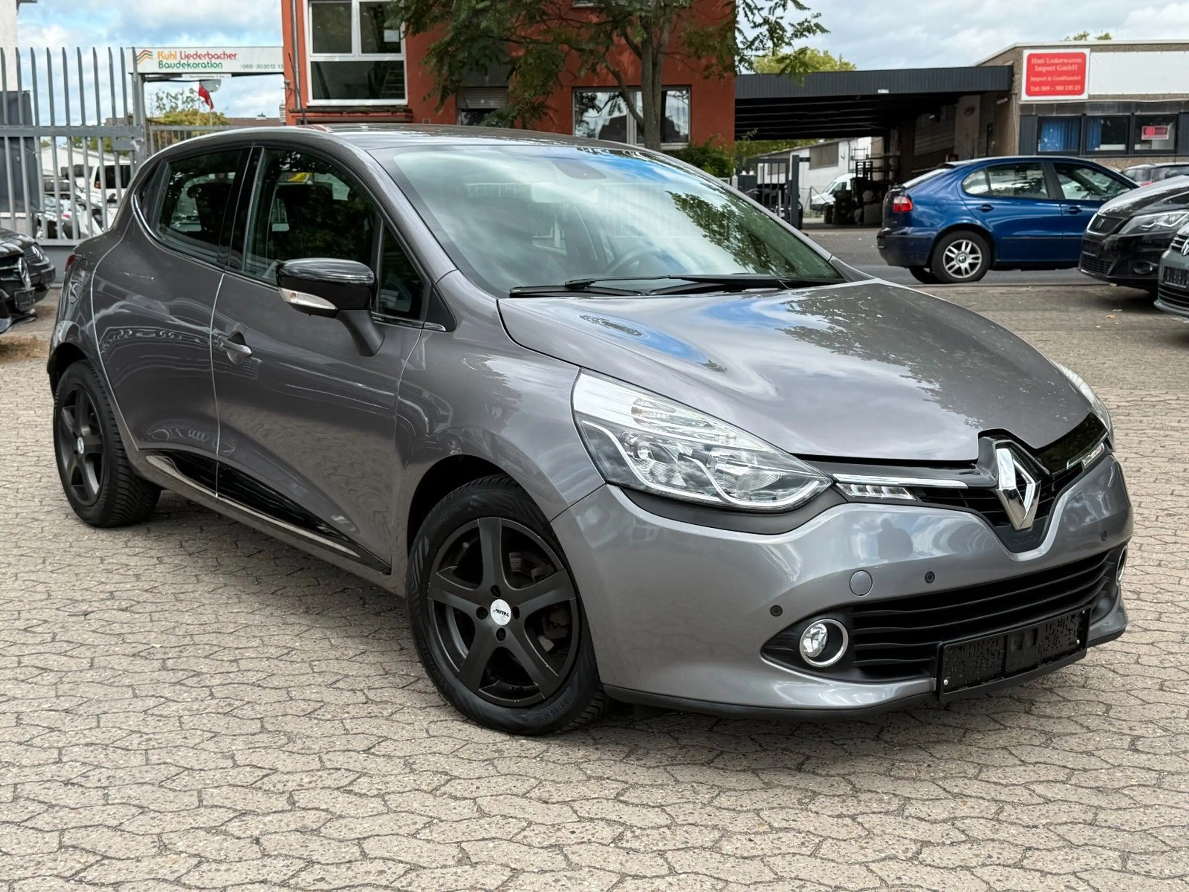 Renault Clio CLIO IV INTENS / AUTOMATIK / KAMERA / PDC / SHZ