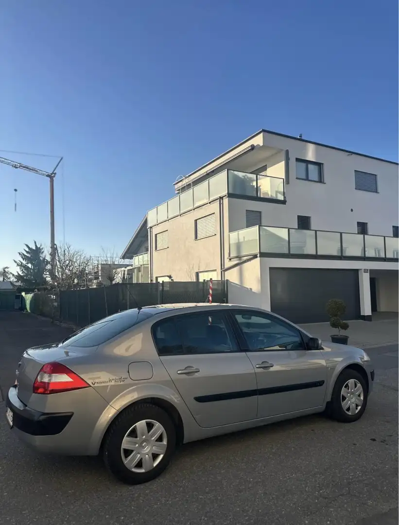 Renault Megane Mégane Authentique 1,4 16V - 2