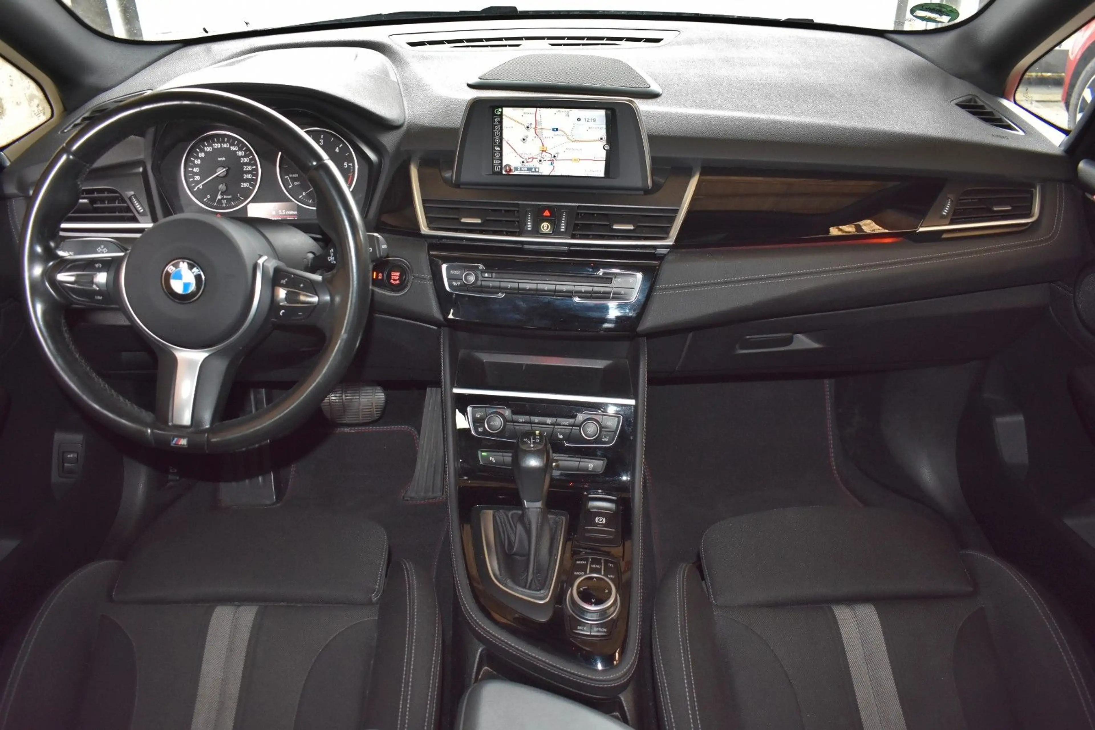 BMW 216 d ACTIVE TOURER NAVI LED TEMPOM KLIMA PDC AHK — photo 10