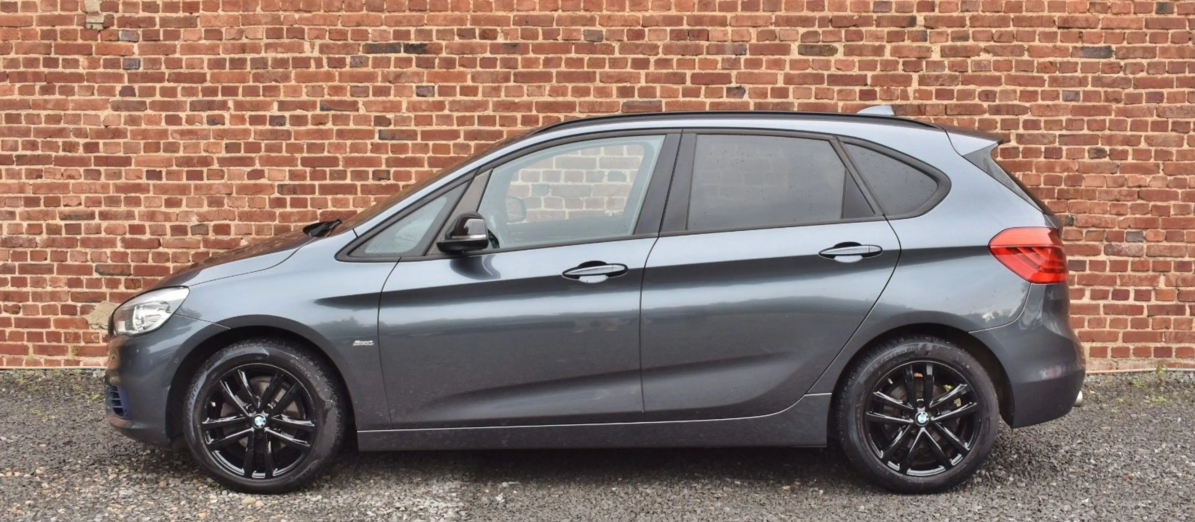 BMW 216 d ACTIVE TOURER NAVI LED TEMPOM KLIMA PDC AHK — photo 8