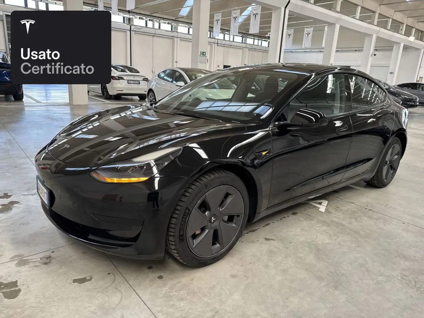 Tesla Model 3 Rear-Wheel Drive Black - 2
