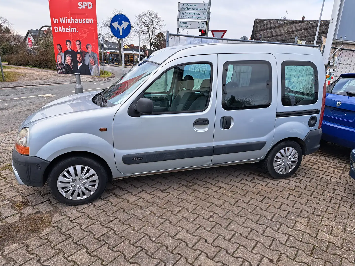 Renault Kangoo * Klimaanlage  - 5.Sitze - Tüv 06/2026 * Silber - 2