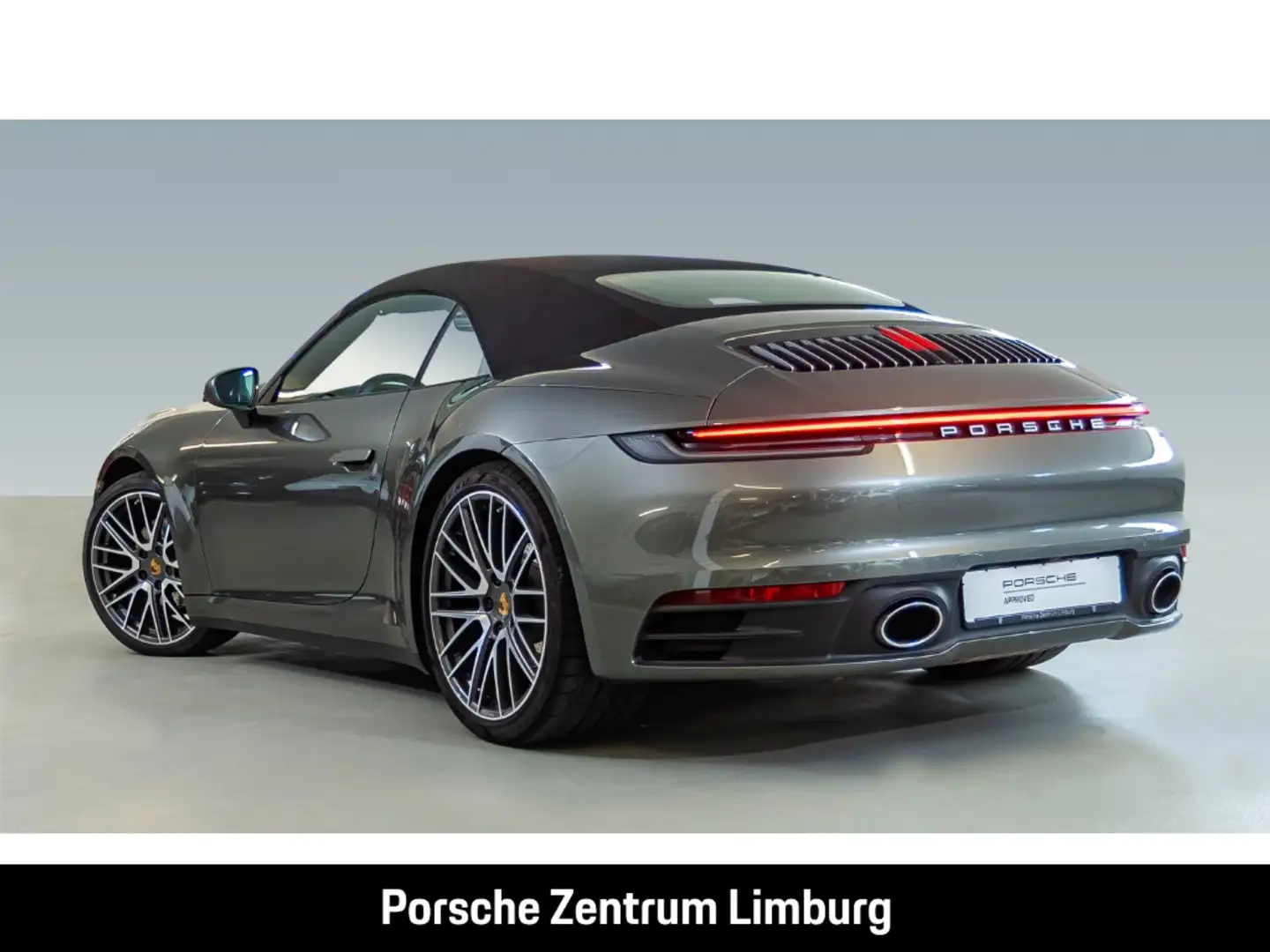 Porsche 992 911 Carrera 4 Cabrio Clubleder Sportabgas Verde - 2