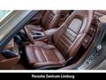 Porsche 992 911 Carrera 4 Cabrio Clubleder Sportabgas Groen - thumbnail 28