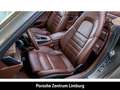 Porsche 992 911 Carrera 4 Cabrio Clubleder Sportabgas Groen - thumbnail 28