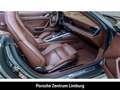 Porsche 992 911 Carrera 4 Cabrio Clubleder Sportabgas Groen - thumbnail 20