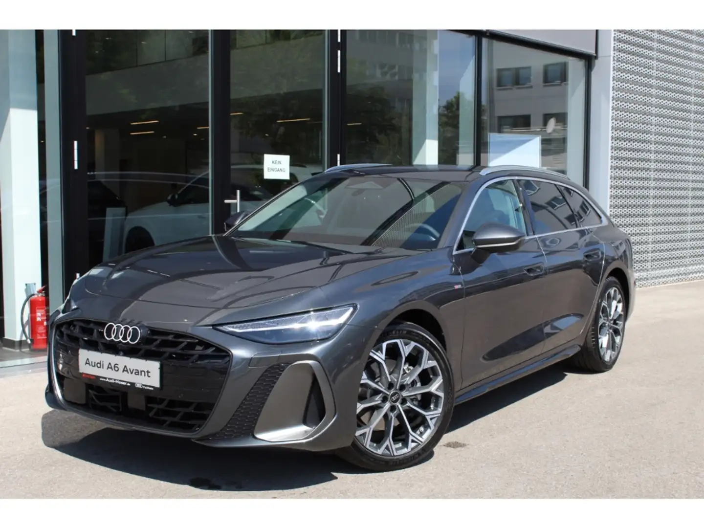 Audi A6 Avant 2026 TFSI Str. S-Line*Tech+*20''*Leder!! Grau - 2