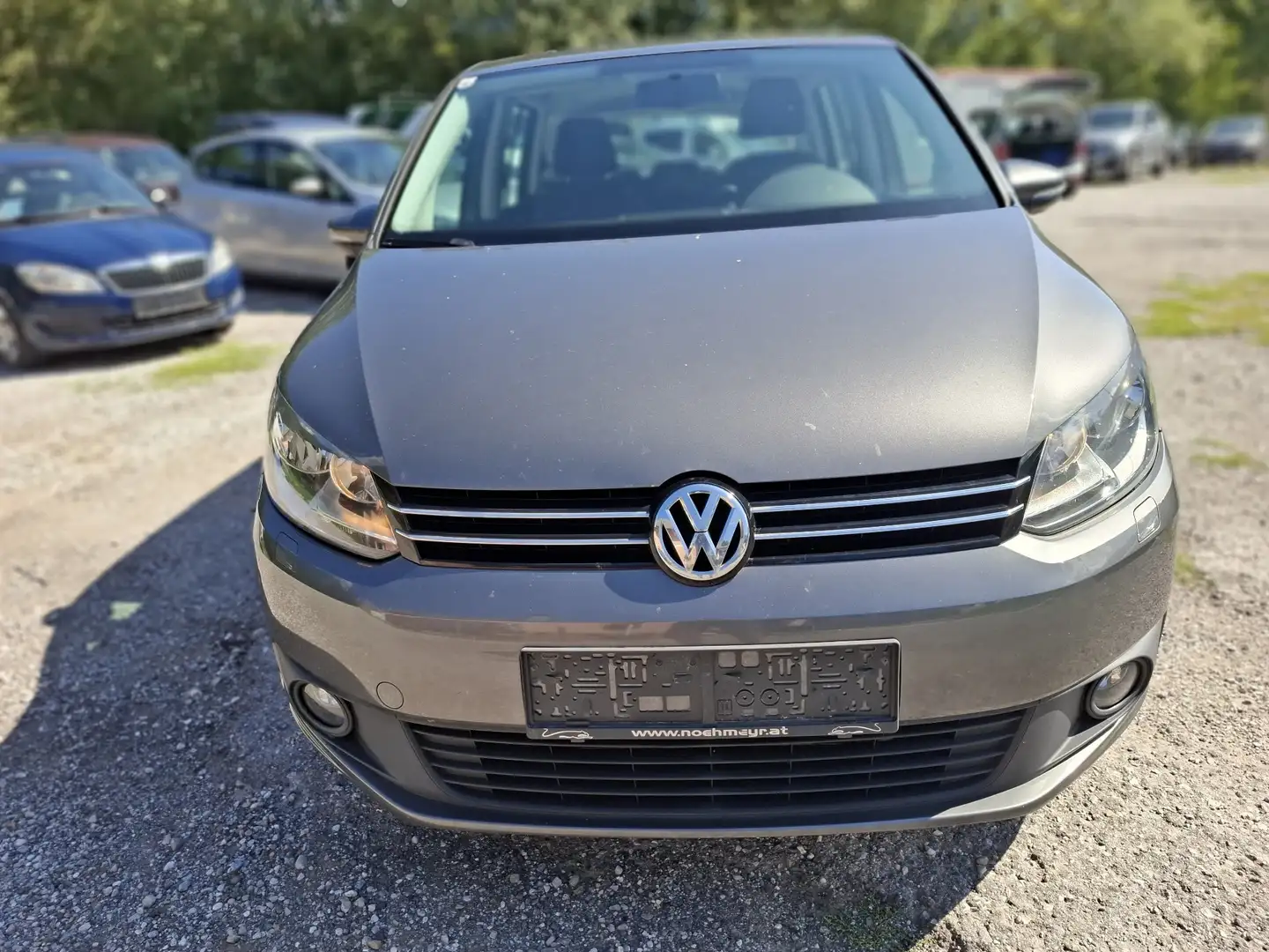 Volkswagen Touran Trendline 1,6 BMT TDI DPF DSG - 2