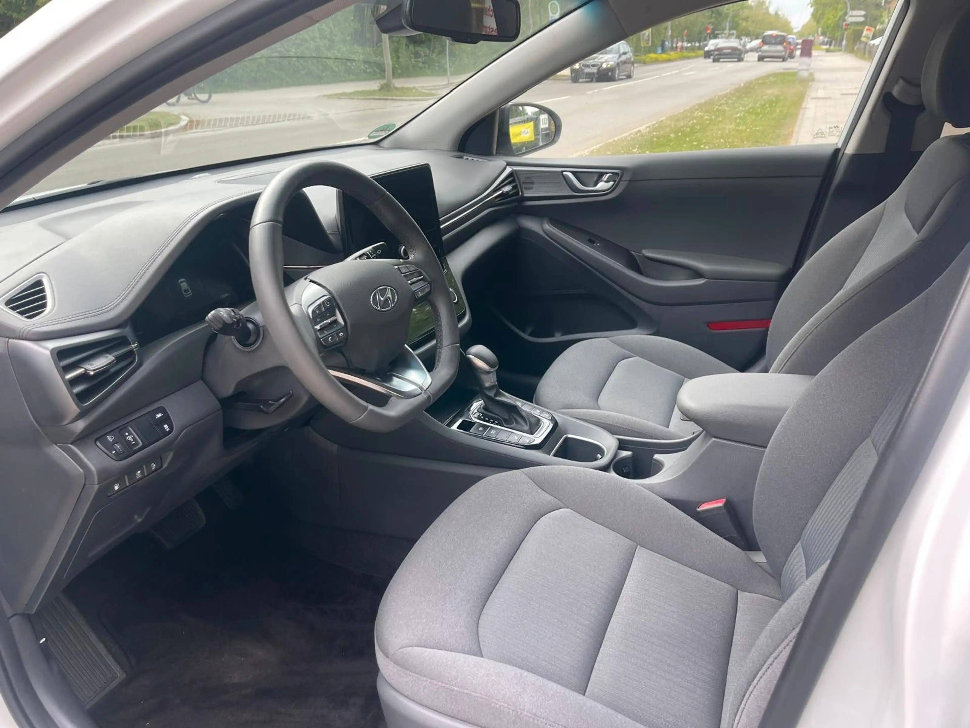 Hyundai IONIQ Ioniq Style Plug-In Hybrid *TÜV*KAMERA* — photo 9