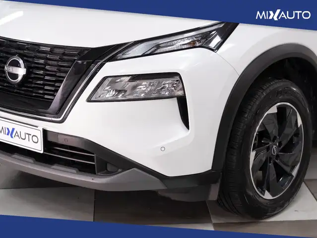 Nissan X-Trail view 9