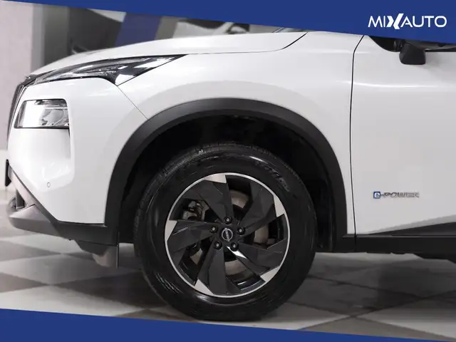 Nissan X-Trail view 8