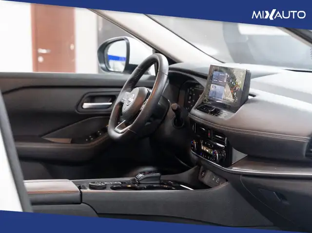 Nissan X-Trail view 17