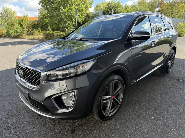 Kia Sorento Spirit 4WD LEDER* AUTOMATIK* XENON