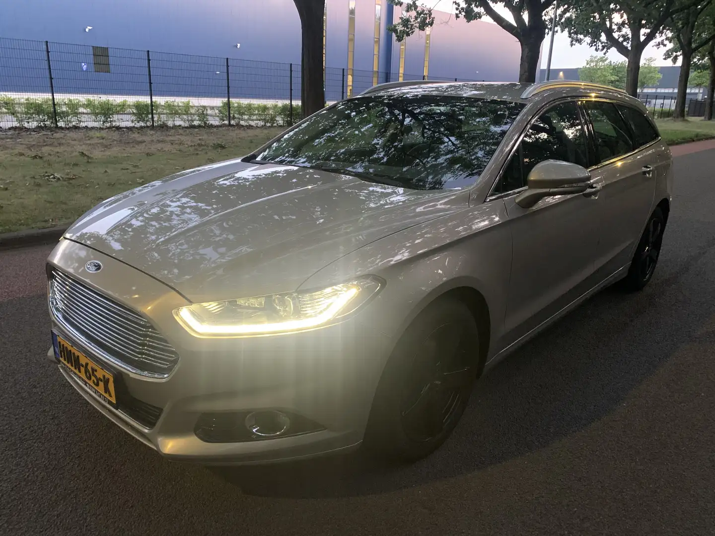 Ford Mondeo 2.0 Titanium Ecoboost | Carplay | 241 Pk Grijs - 1