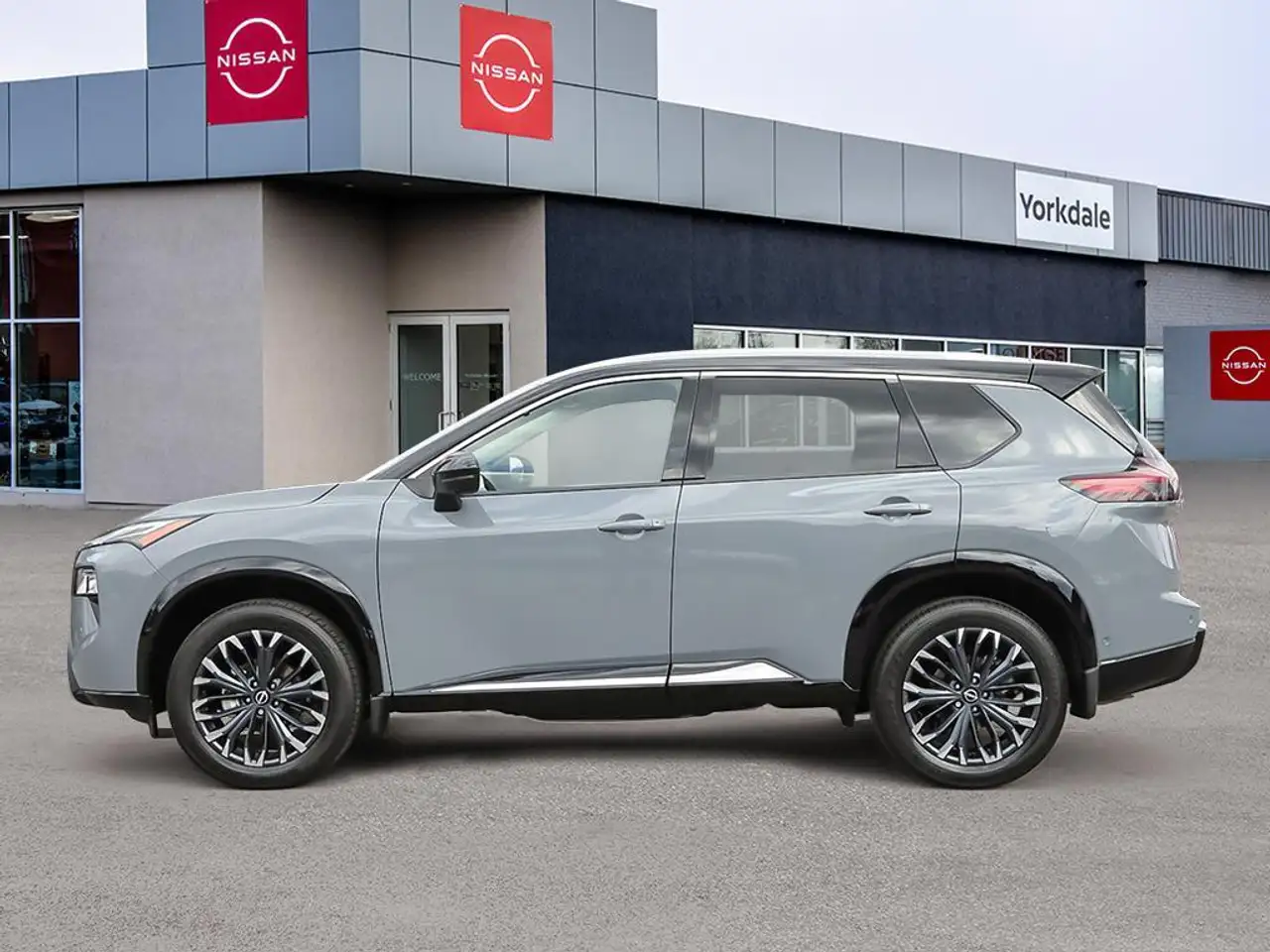 Nissan Rogue снимка Nissan Rogue