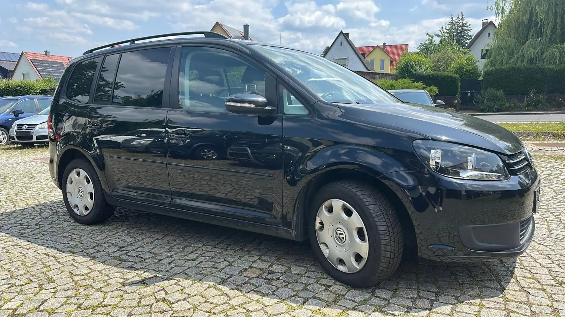 Volkswagen Touran Comfortline Schwarz - 2