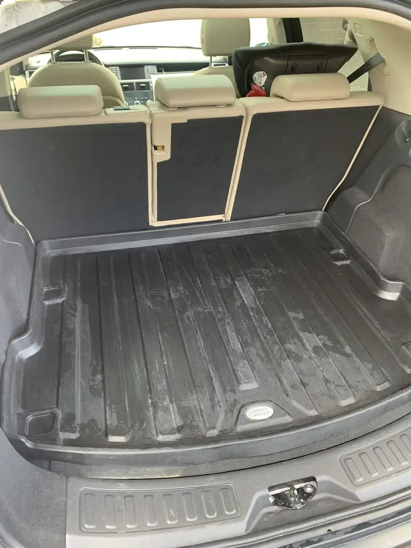 Land Rover Discovery Sport TD4 Aut. HSE - 2