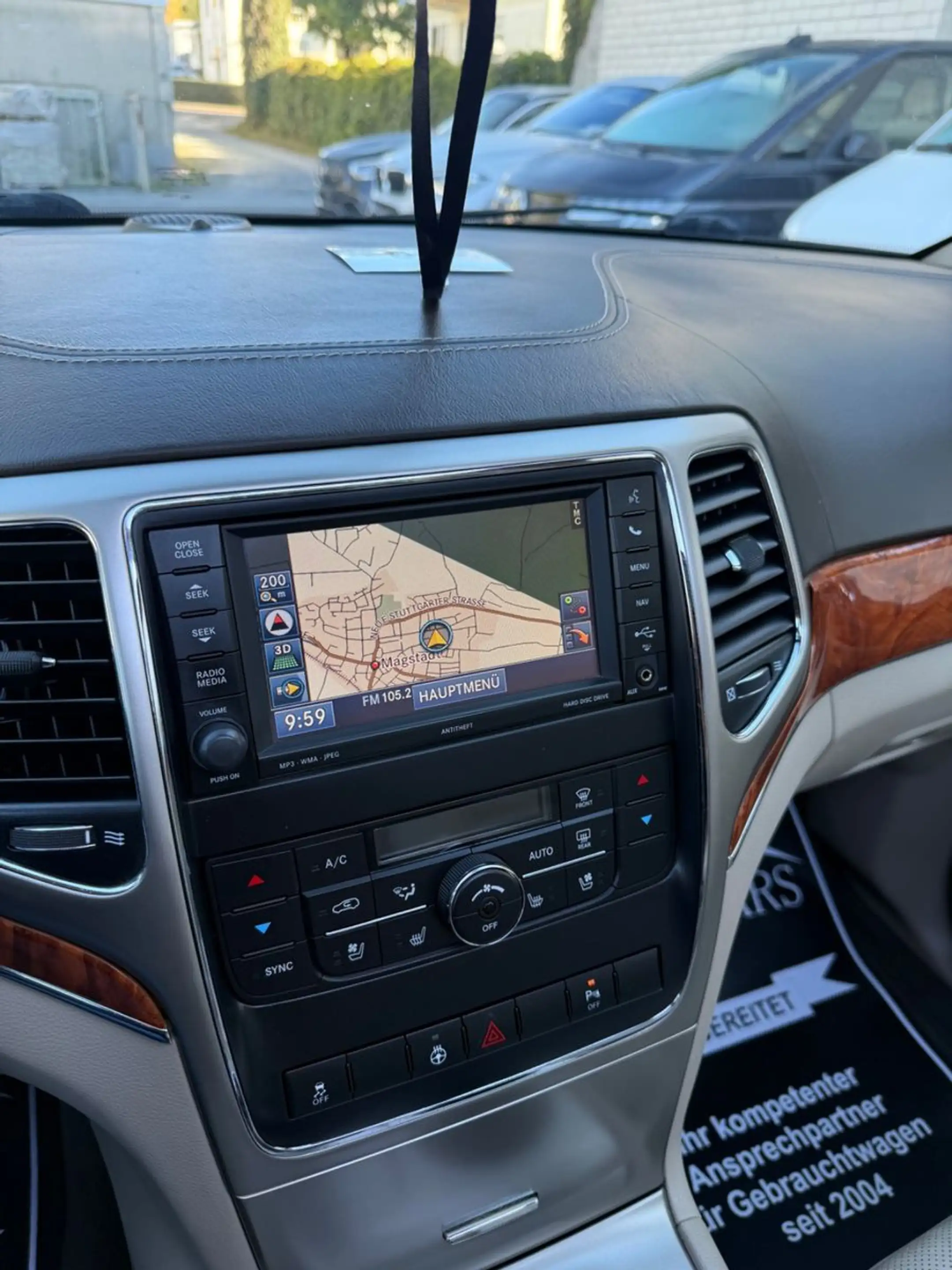 Jeep Grand Cherokee 3.0 CRD Overland*AHK*KAM*NAVI — photo 8