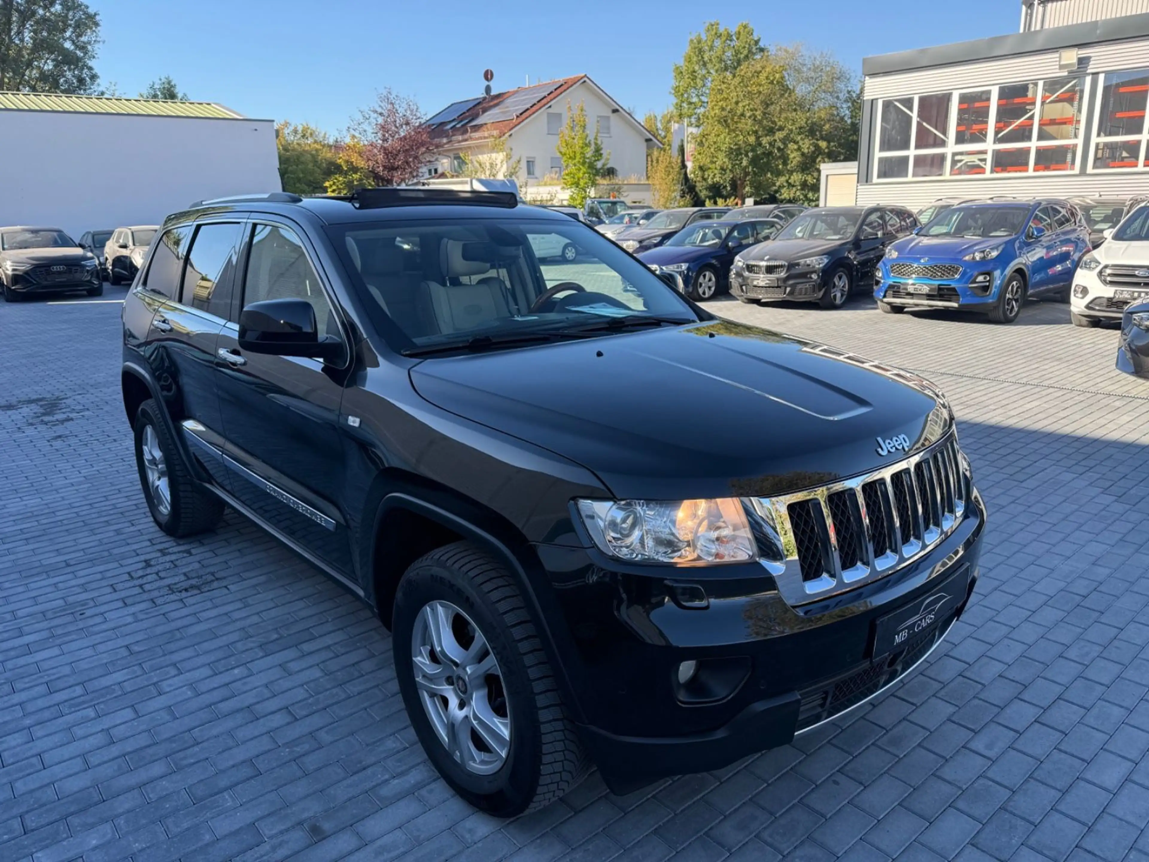 Jeep Grand Cherokee 3.0 CRD Overland*AHK*KAM*NAVI — photo 3