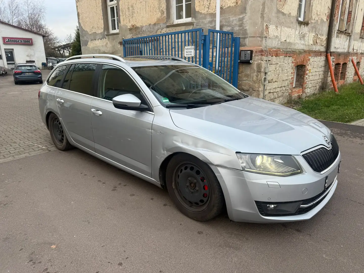 Skoda Octavia Elegance Silber - 1