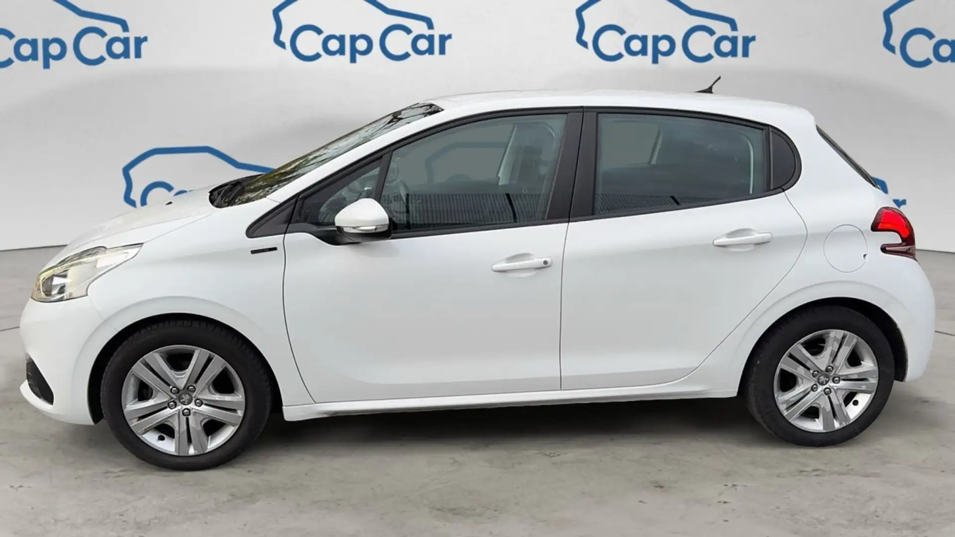 Peugeot 208 1.2 PureTech 82 Signature Blanc - 2