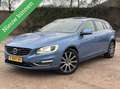 Volvo V60 2.4 D6 AWD Plug-In Hybrid Summum AUTOM PANO CRUISE Blau - thumbnail 1