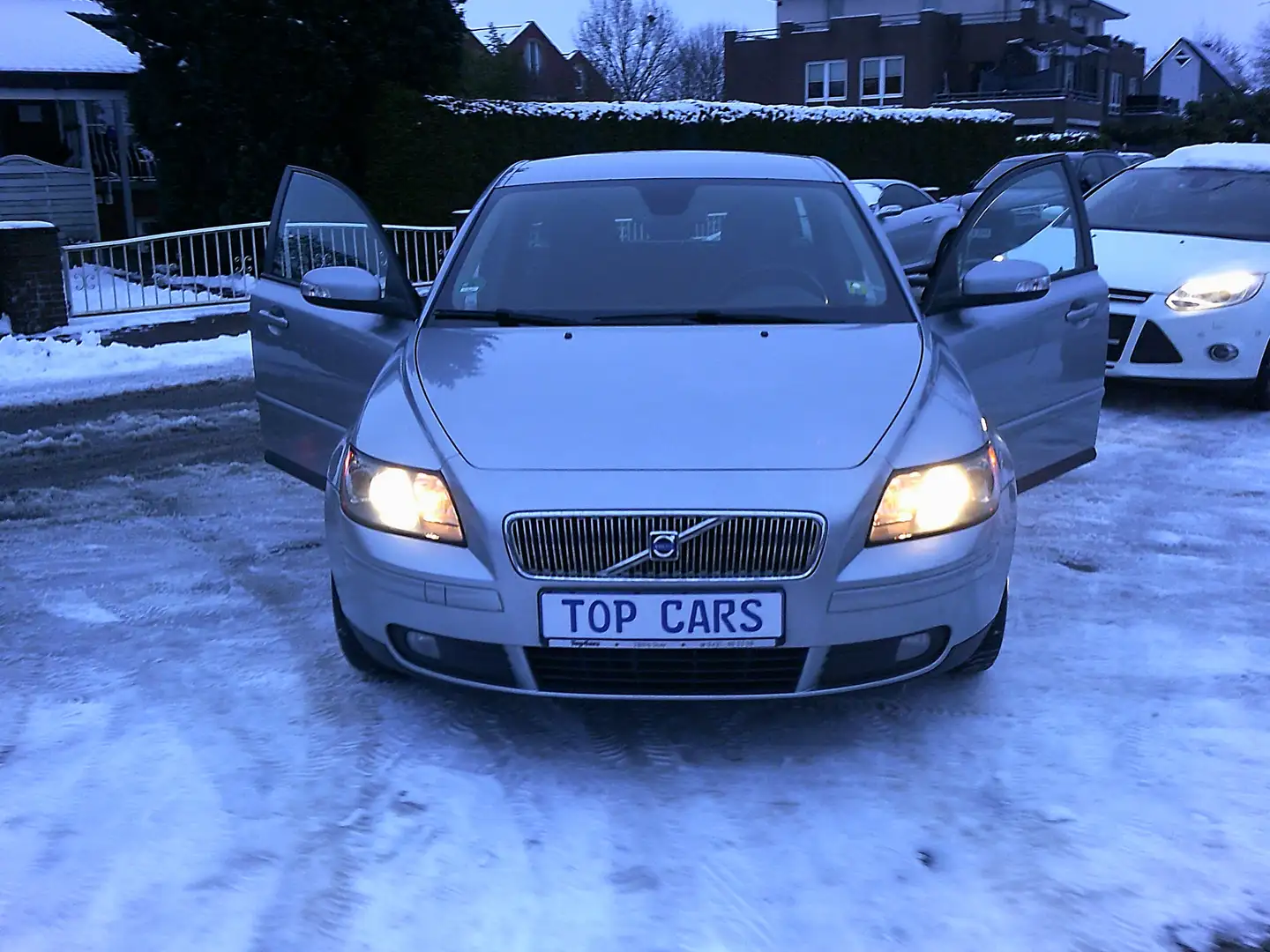 Volvo V50 V50 2.0D DPF Momentum Silber - 1
