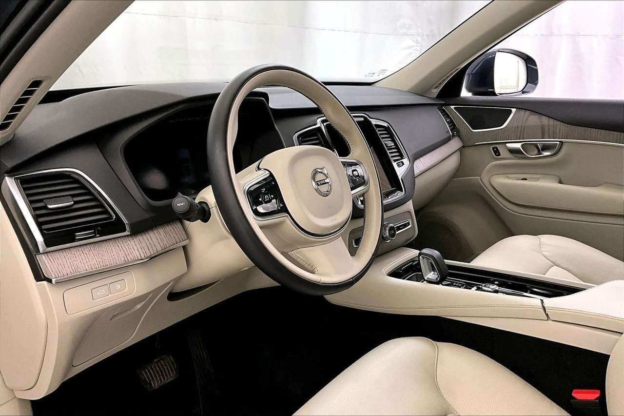 2024 Volvo XC90 PLUS BRIGHT PHEV - TRAILER HITCH - 360 CAMERA - 2 thumb 13