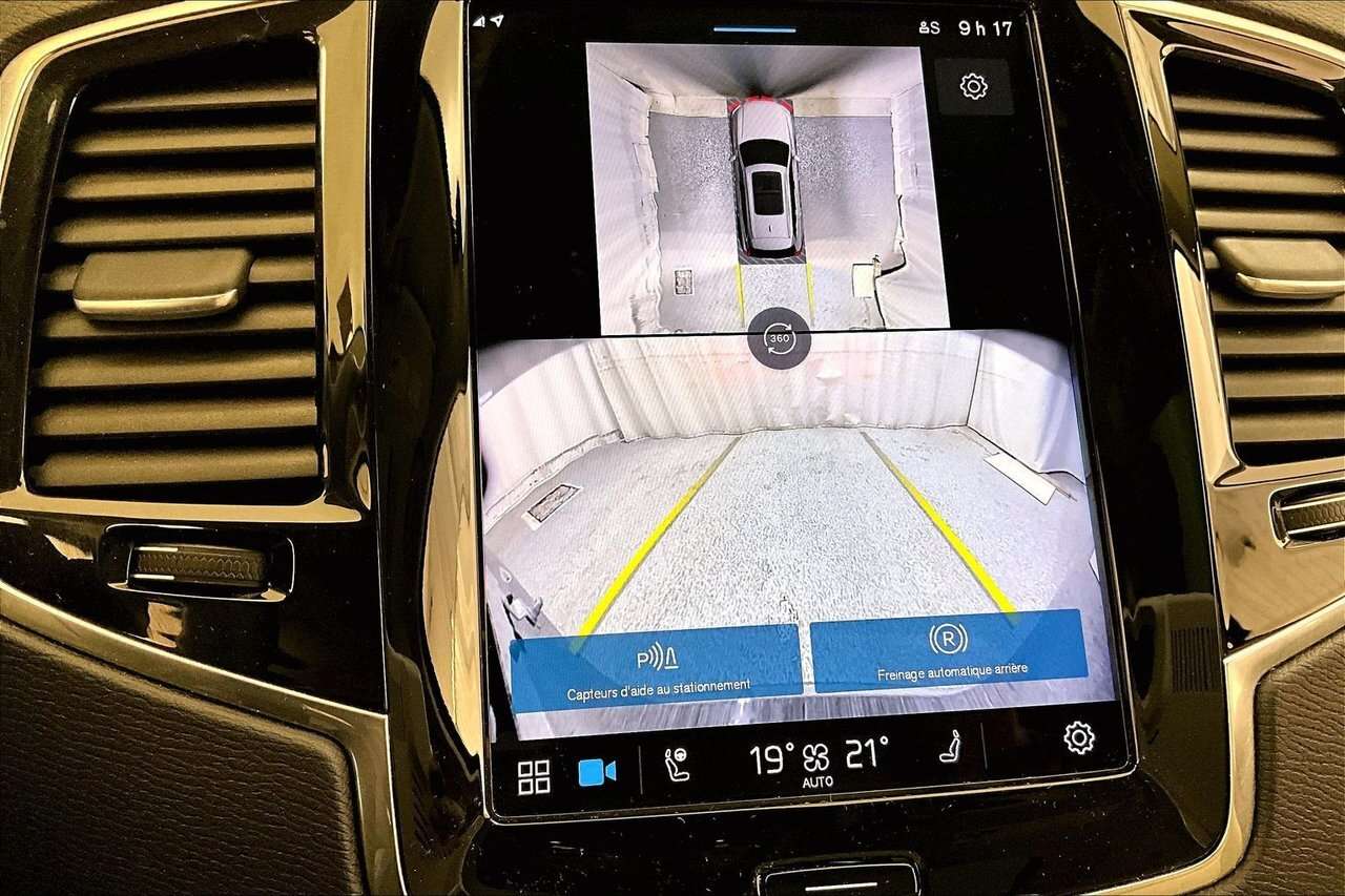 2024 Volvo XC90 PLUS BRIGHT PHEV - TRAILER HITCH - 360 CAMERA - 2 thumb 23