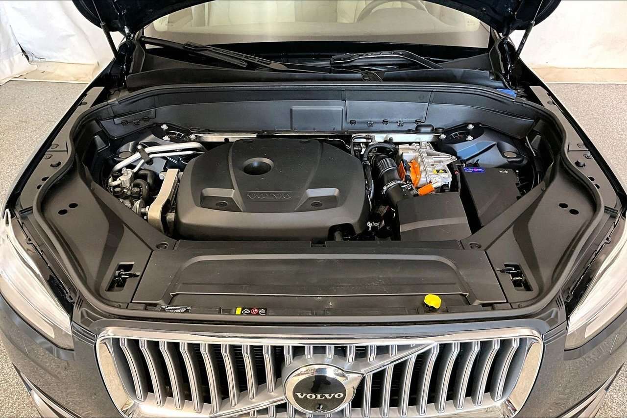 2024 Volvo XC90 PLUS BRIGHT PHEV - TRAILER HITCH - 360 CAMERA - 2 thumb 9