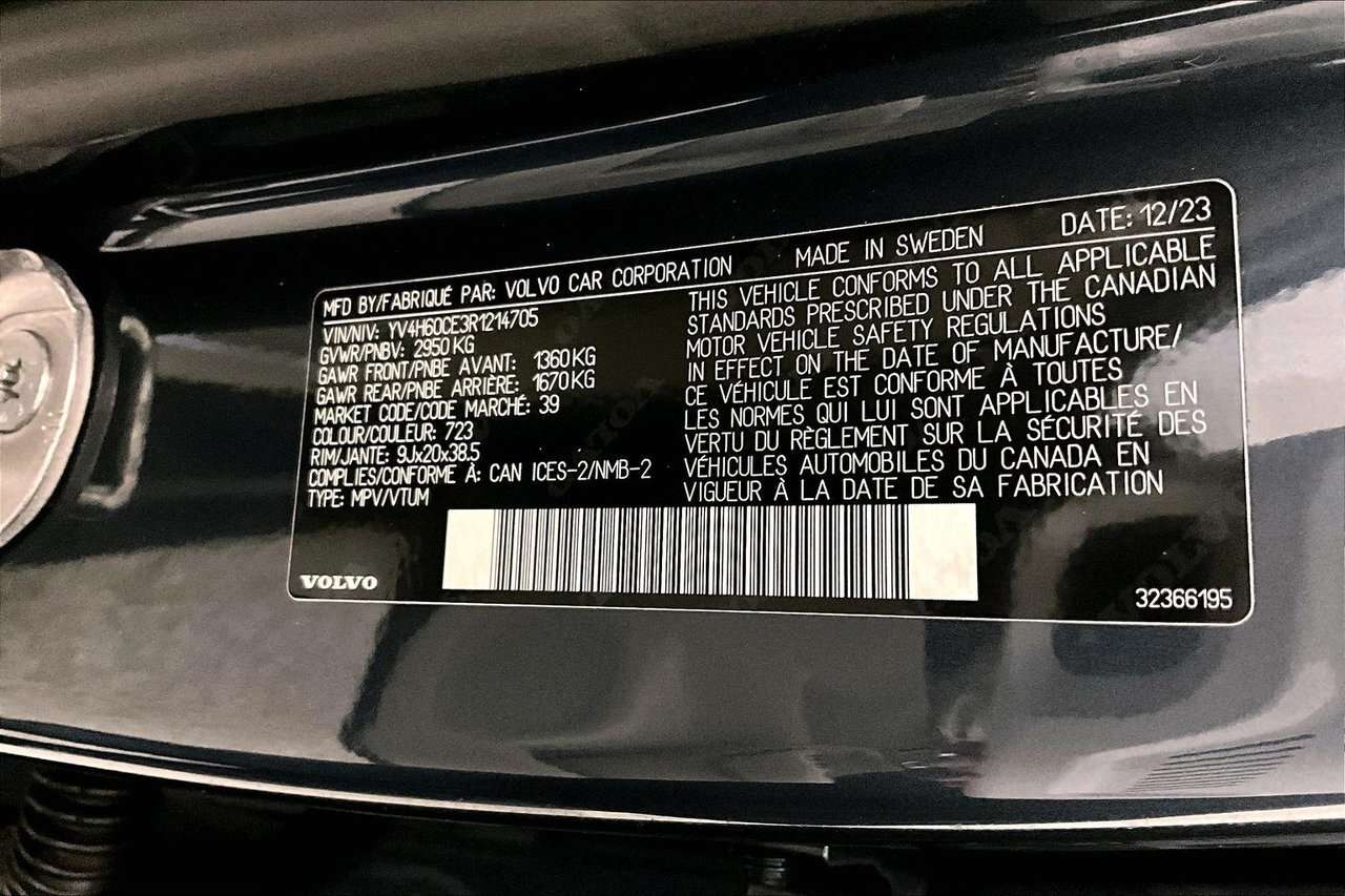 2024 Volvo XC90 PLUS BRIGHT PHEV - TRAILER HITCH - 360 CAMERA - 2 thumb 35