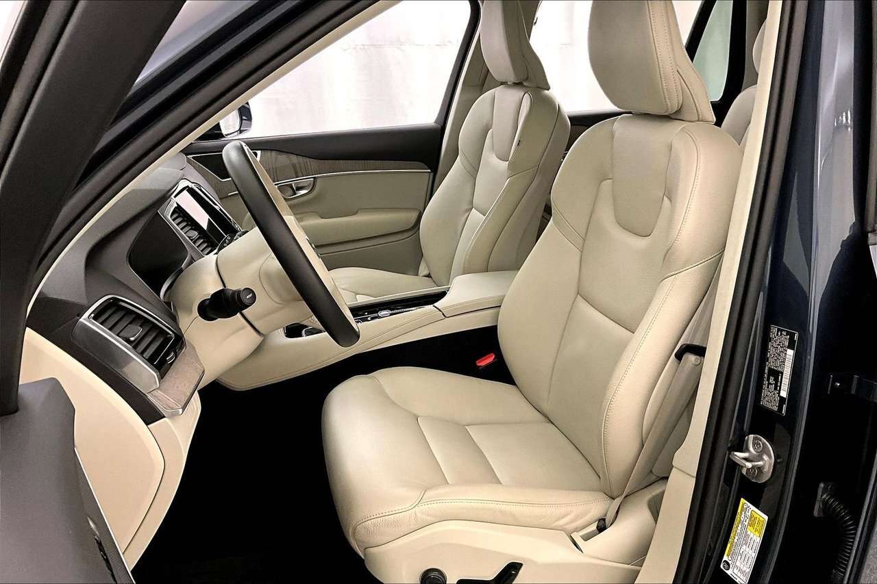 2024 Volvo XC90 PLUS BRIGHT PHEV - TRAILER HITCH - 360 CAMERA - 2 thumb 27