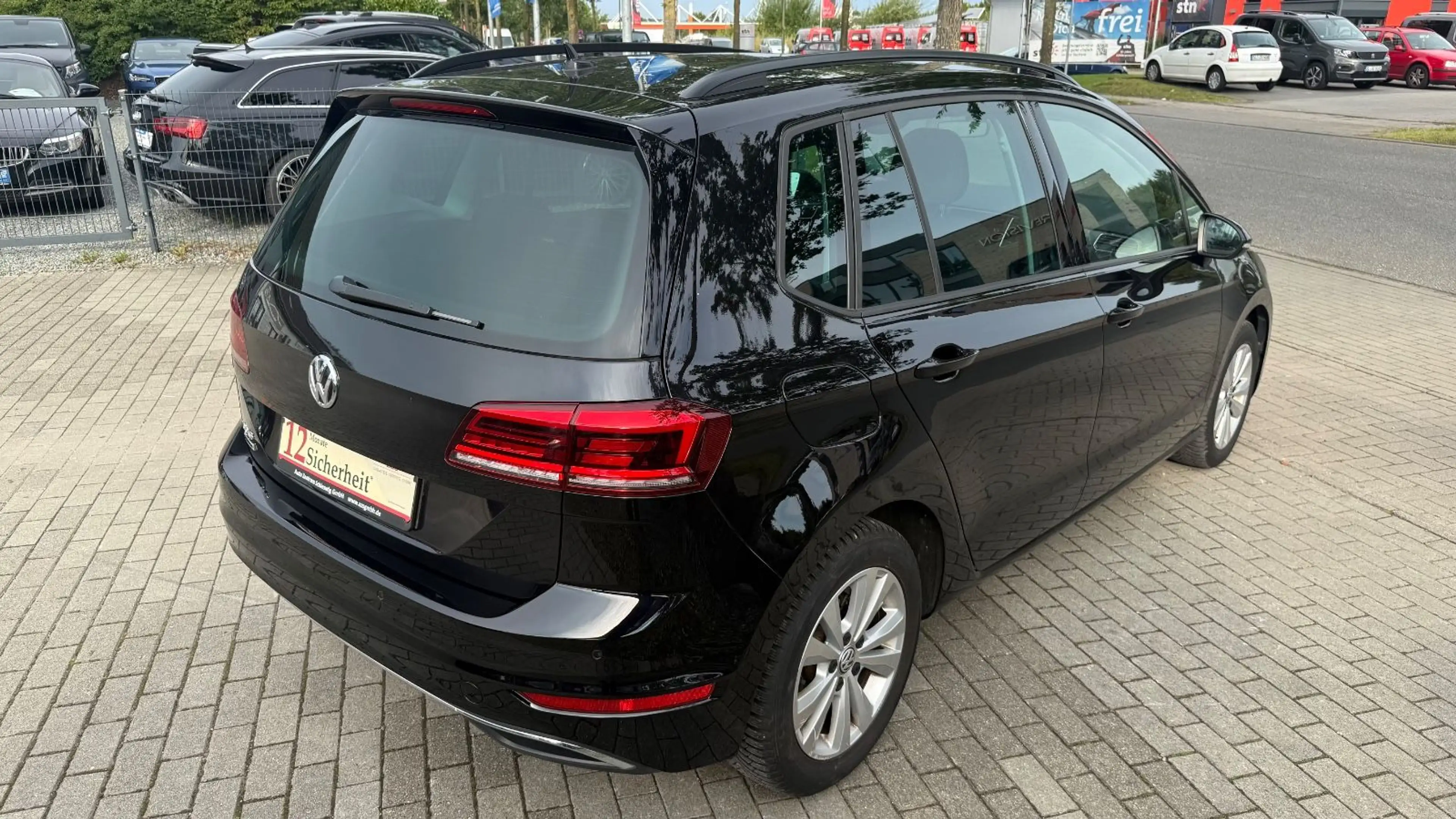 Volkswagen Golf Sportsvan VII Comfortline DSG Navi Climatr — photo 5
