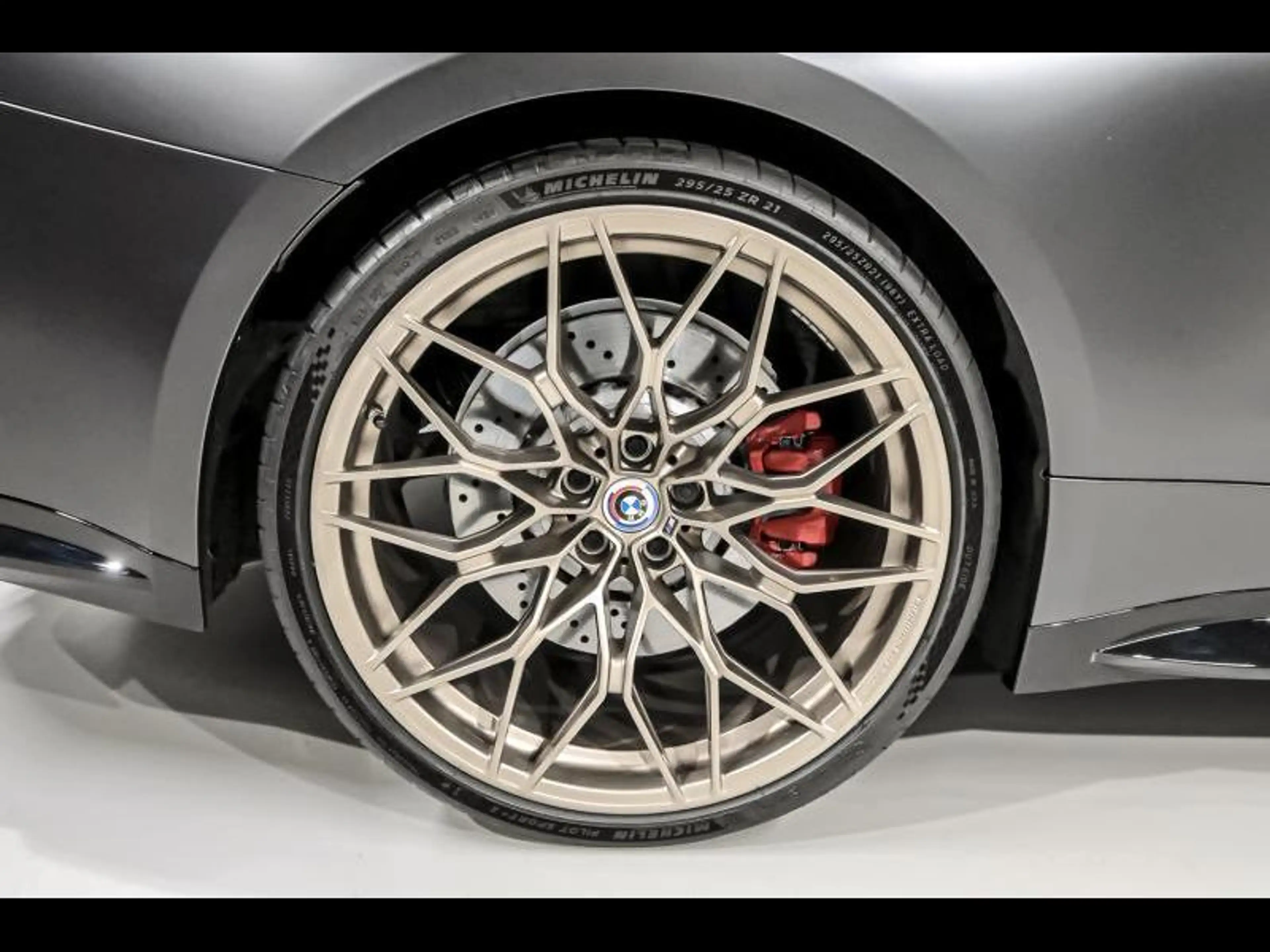 BMW M4 Competition — photo 8