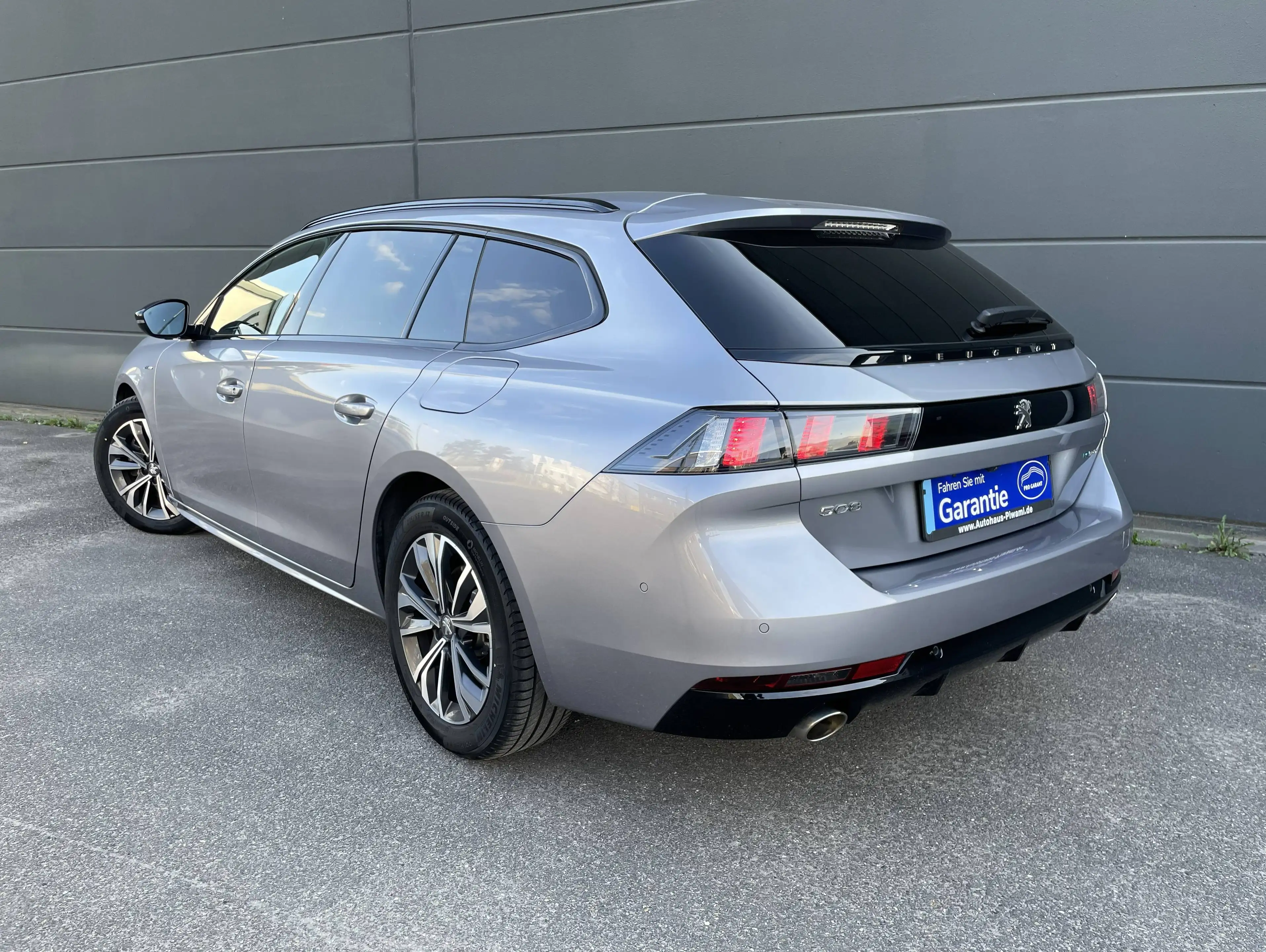 Peugeot 508 SW Hybrid 225 Allure Pack NAVI ACC KAMERA 360° — photo 4