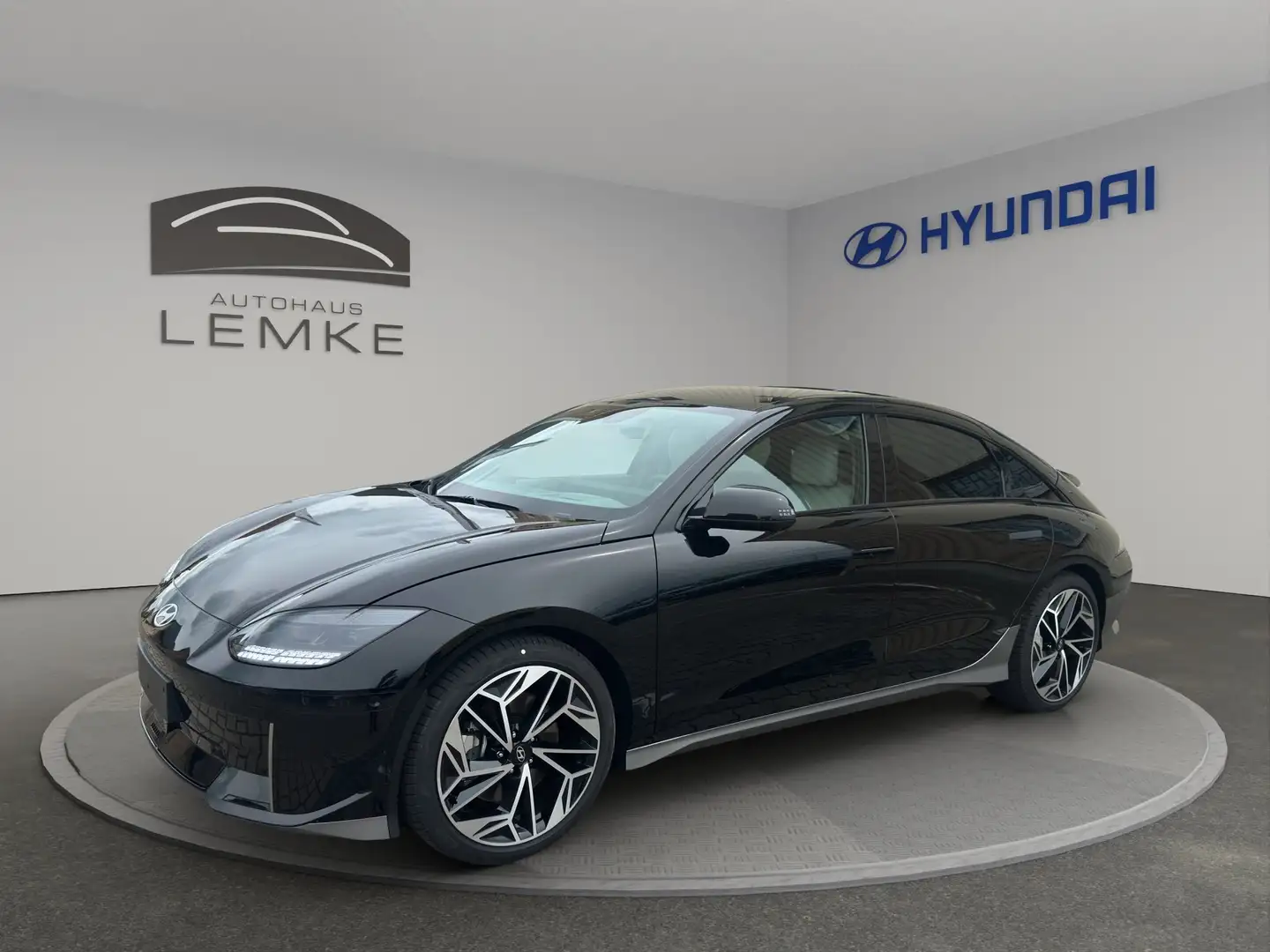 Hyundai IONIQ 6 77,4 kWh 2WD UNIQ + 20" SOFORT LIEFERBAR Zwart - 1