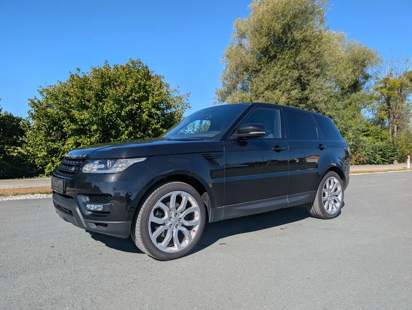 Land Rover Range Rover Sport Range Rover Sport 3,0 TDV6 HSE Dynamic HSE Dynamic Schwarz - 2