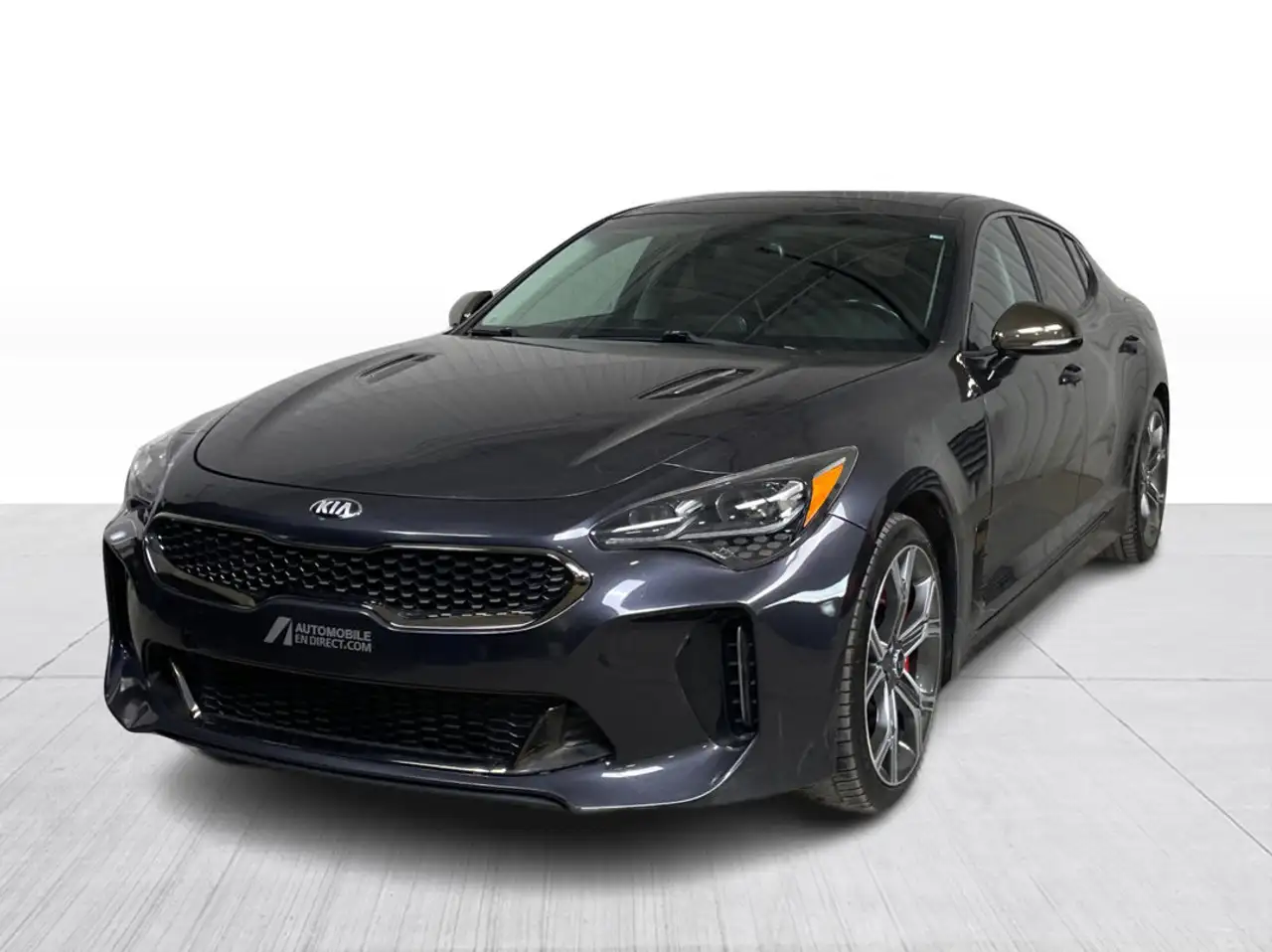 Kia Stinger снимка Kia Stinger
