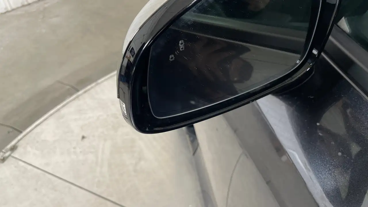 Kia Stinger снимка Kia Stinger