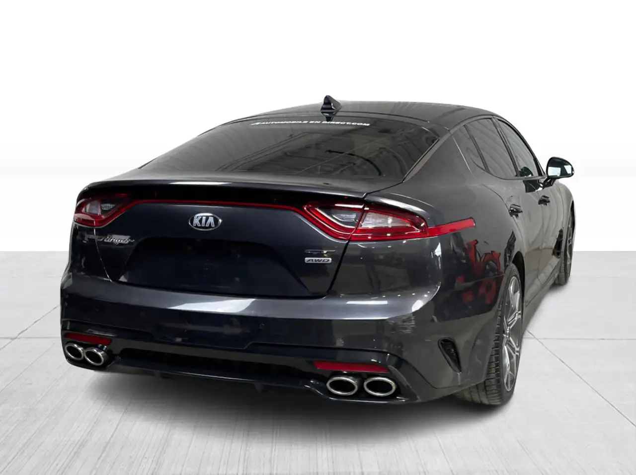 Kia Stinger снимка Kia Stinger