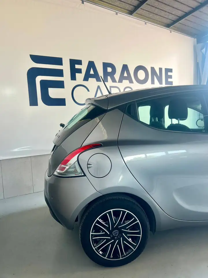 Lancia Ypsilon 2023