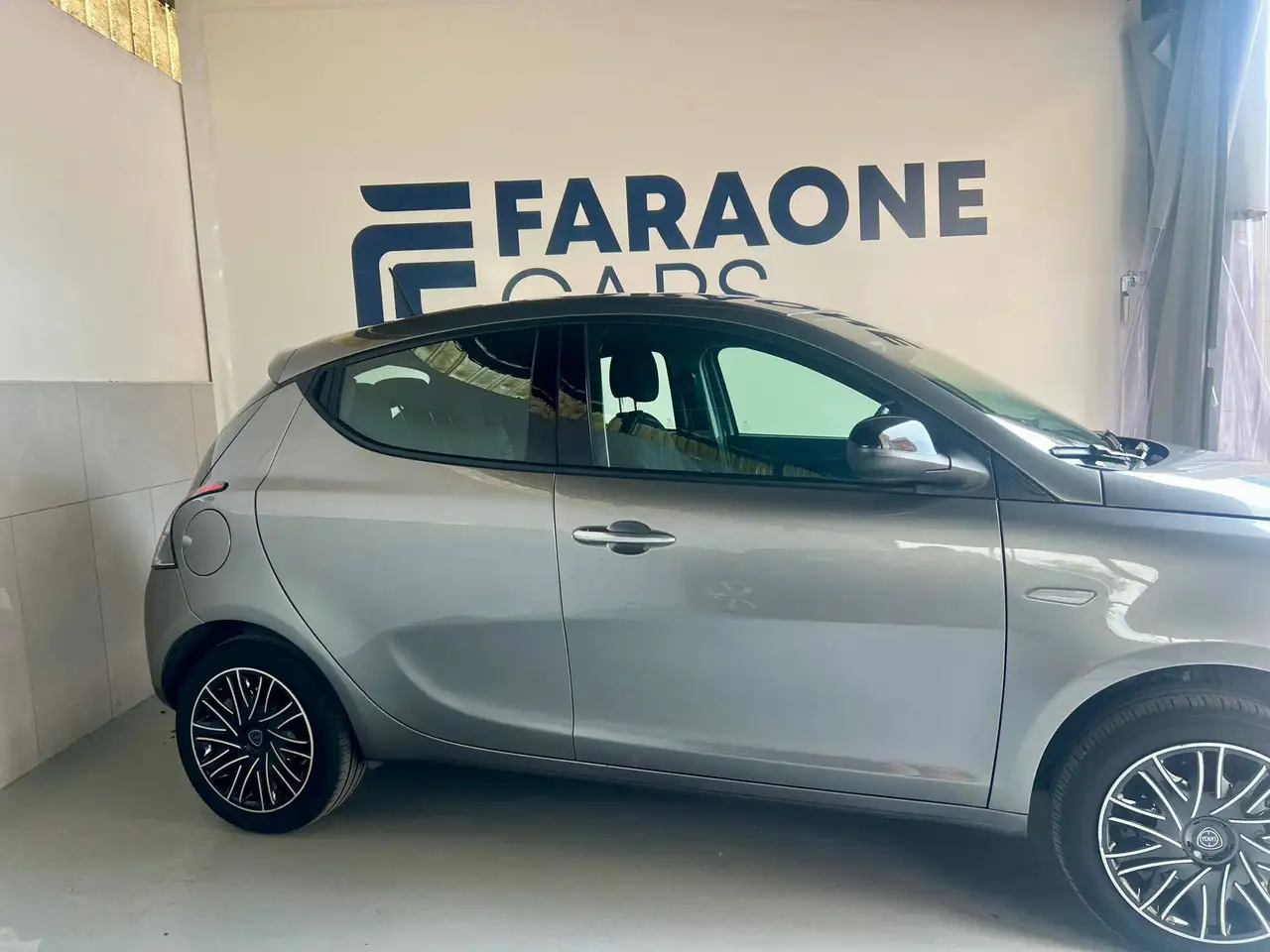 Lancia Ypsilon 2023 — фото 9