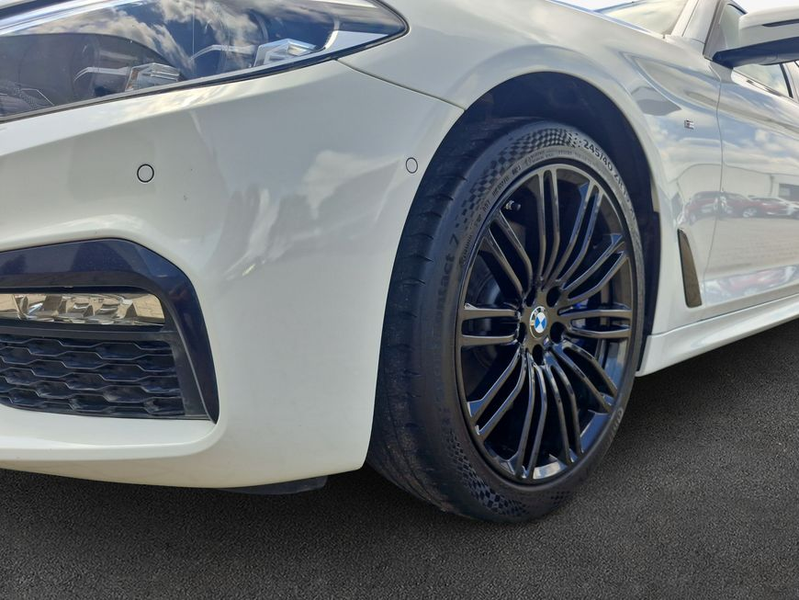 BMW 525 d Touring Aut.*HuD*Sportpaket*Pano* — photo 7
