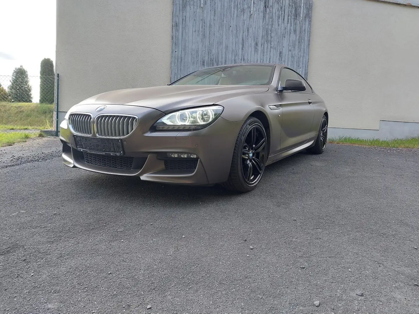 BMW 650 650i xDrive Coupe BMW harman/kardon Frozen Bronze - 1